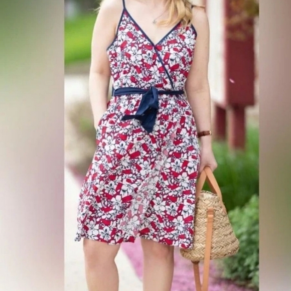 VINEYARD VINES for Target Women's Hibiscus Whale, Strappy, V-Neck Dress, S - Picture 3 of 7